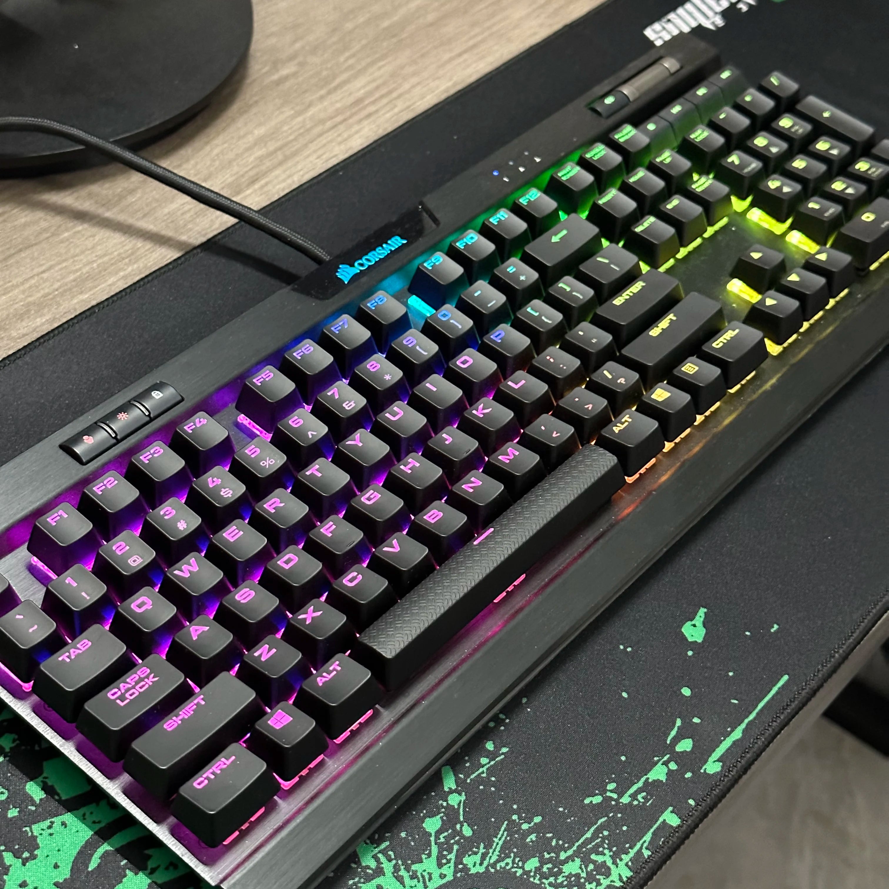 For Corsair K70/68/k65/RGB PRO LUX Keyboard Keycaps Premium Translucent Keycaps